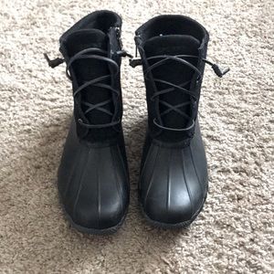 sperry boots black